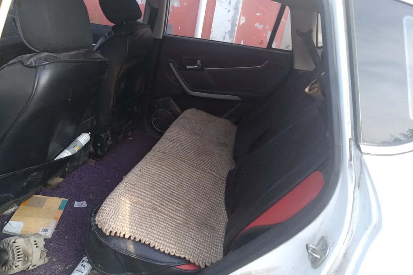 2016 Landwind X5 1.5T 150HP L4 CVT,autocango,china used car exporter,china ev exporter,chinese used car exporter,chinese used ev exporter