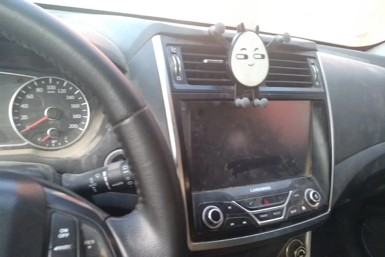 2016 Landwind X5 1.5T 150HP L4 CVT,autocango,china used car exporter,china ev exporter,chinese used car exporter,chinese used ev exporter