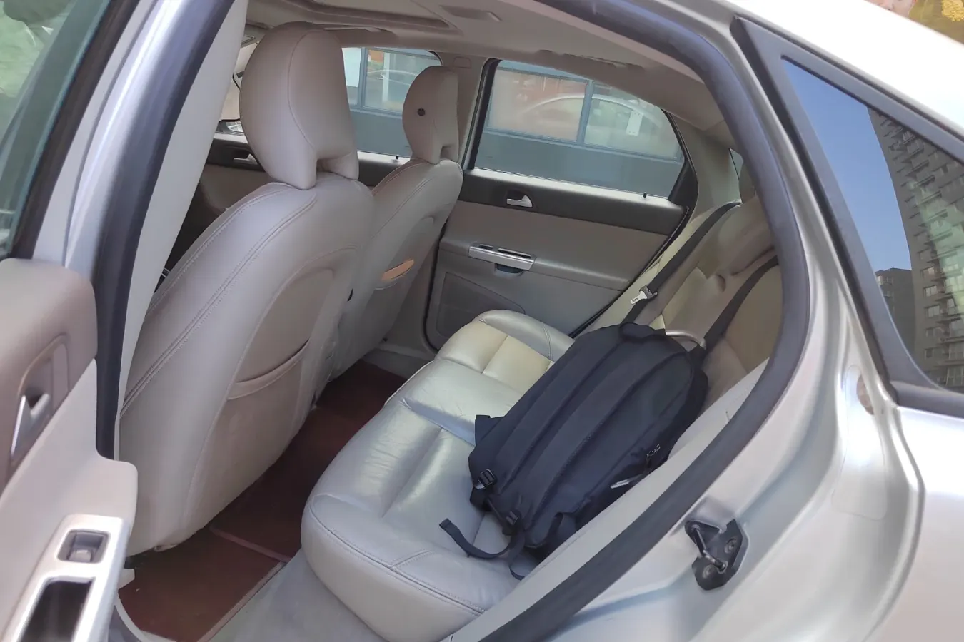 2011 Volvo S40 2.0L 141HP L4 6DCT,autocango,china used car exporter,china ev exporter,chinese used car exporter,chinese used ev exporter