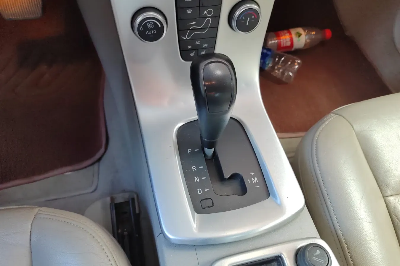 2011 Volvo S40 2.0L 141HP L4 6DCT,autocango,china used car exporter,china ev exporter,chinese used car exporter,chinese used ev exporter