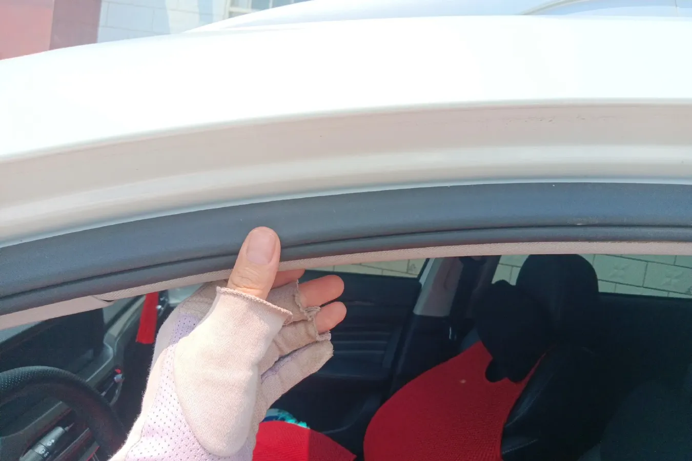 2020 Landwind RongYao 1.5T 163HP L4 7DCT,autocango,china used car exporter,china ev exporter,chinese used car exporter,chinese used ev exporter