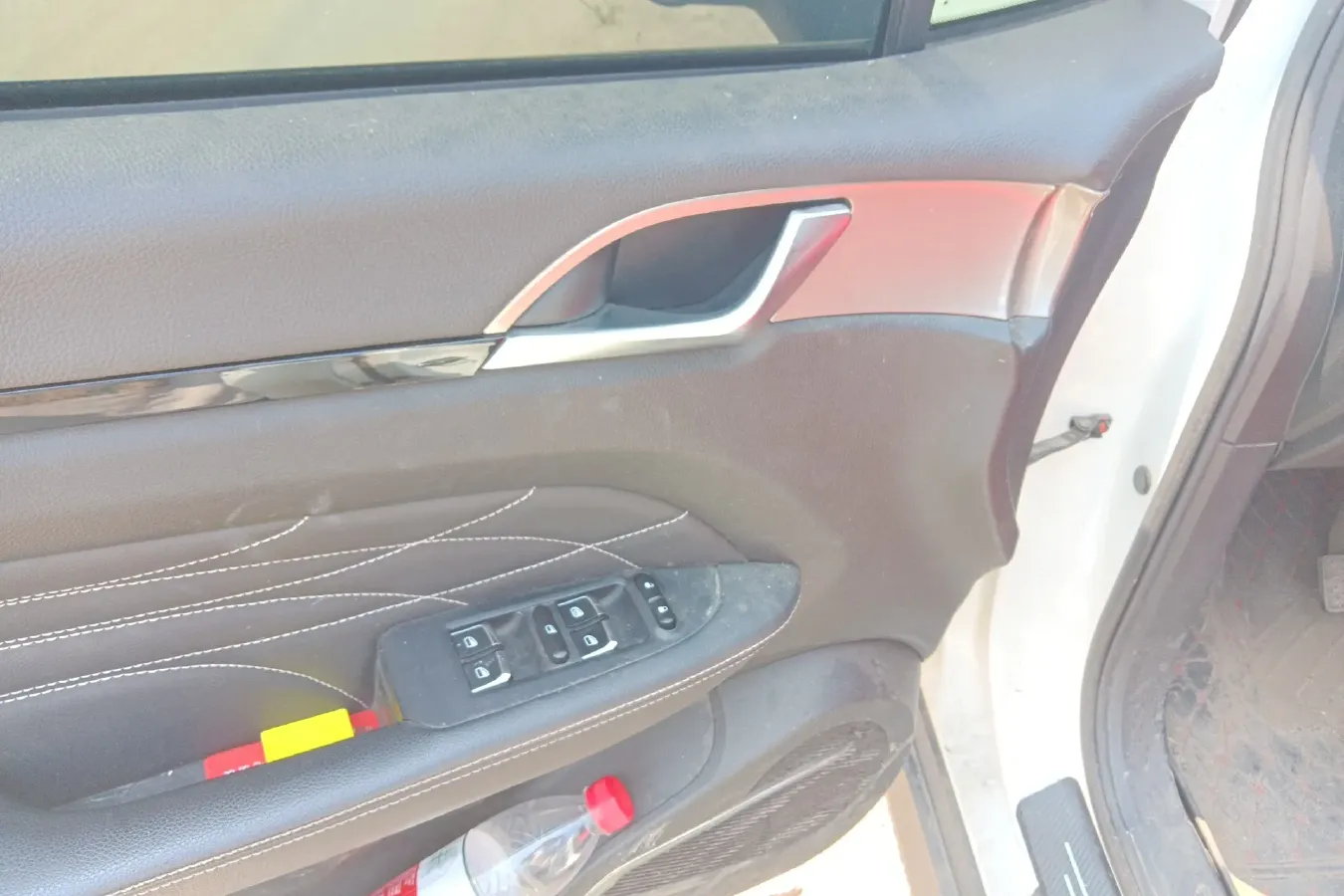 2020 Landwind RongYao 1.5T 163HP L4 7DCT,autocango,china used car exporter,china ev exporter,chinese used car exporter,chinese used ev exporter