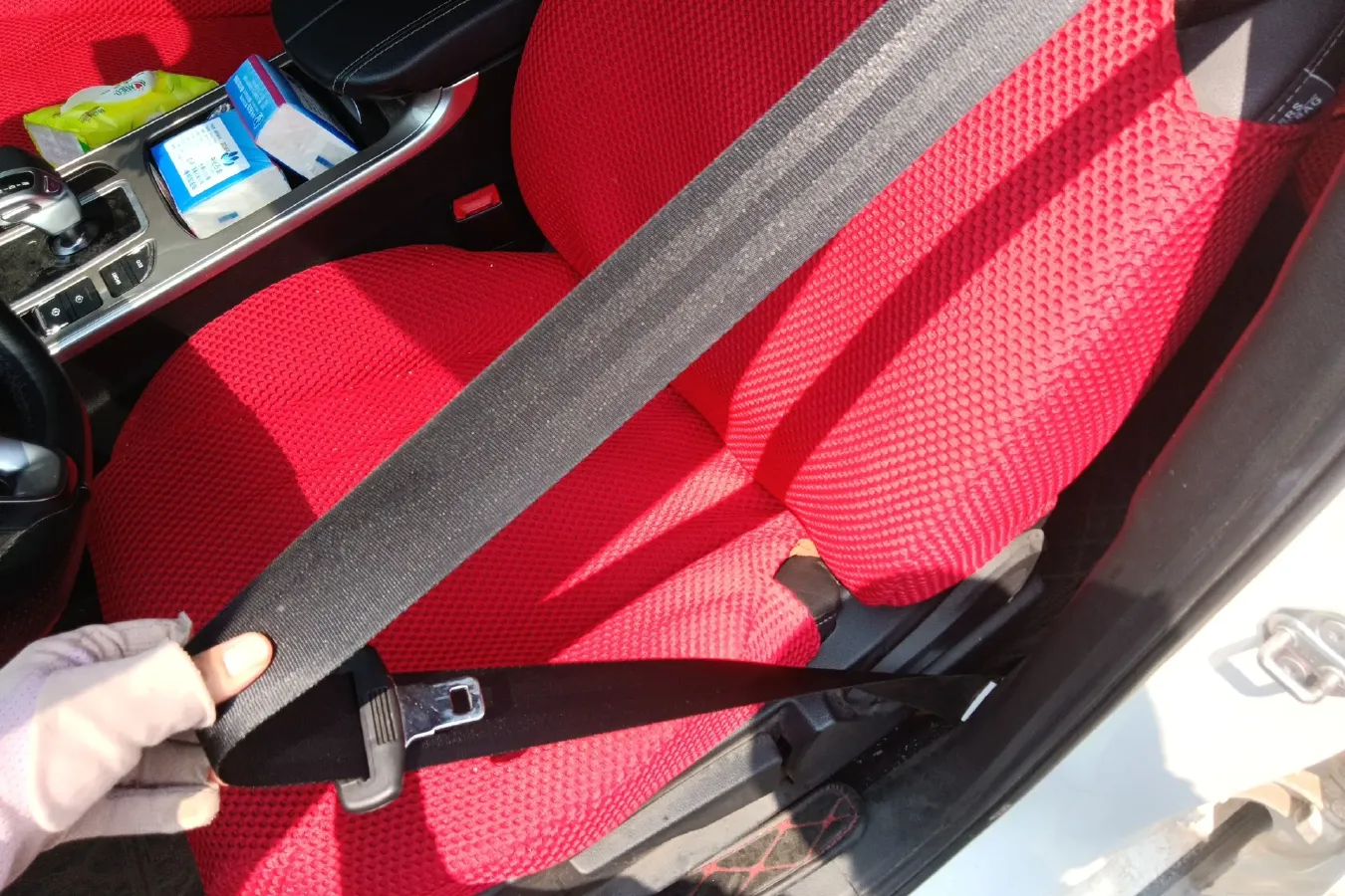 2020 Landwind RongYao 1.5T 163HP L4 7DCT,autocango,china used car exporter,china ev exporter,chinese used car exporter,chinese used ev exporter