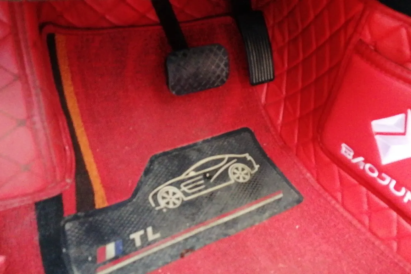 2020 BaoJun RC-5 1.5T 147HP L4 CVT,autocango,china used car exporter,china ev exporter,chinese used car exporter,chinese used ev exporter