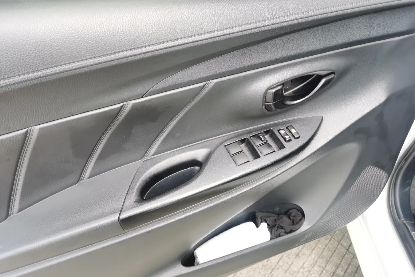 2016 Toyota Yaris L 1.5L 107HP L4 CVT,autocango,china used car exporter,china ev exporter,chinese used car exporter,chinese used ev exporter