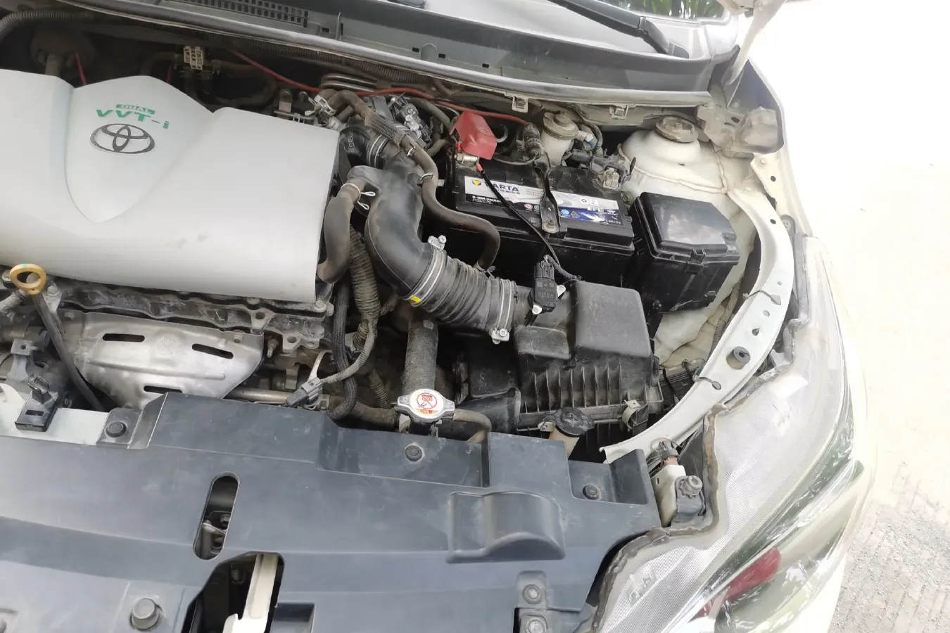 2016 Toyota Yaris L 1.5L 107HP L4 CVT,autocango,china used car exporter,china ev exporter,chinese used car exporter,chinese used ev exporter