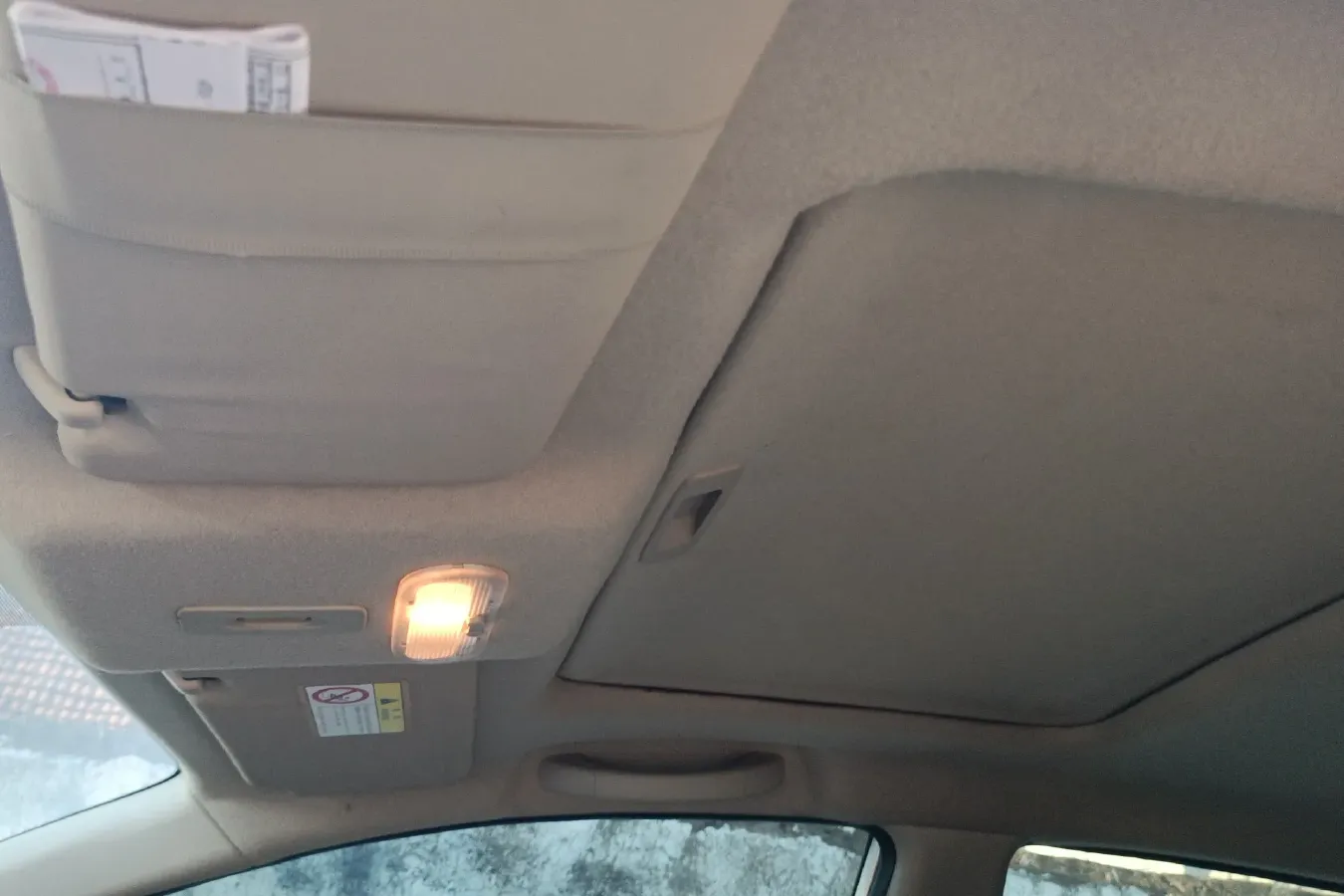 2012 Venucia R50 1.6L 117HP L4 5MT,autocango,china used car exporter,china ev exporter,chinese used car exporter,chinese used ev exporter