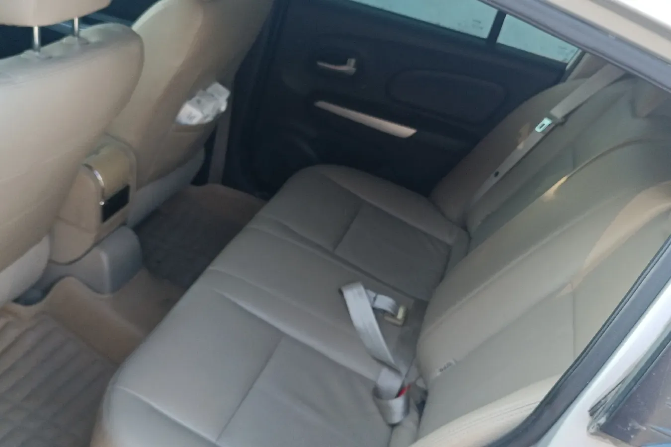 2012 Venucia R50 1.6L 117HP L4 5MT,autocango,china used car exporter,china ev exporter,chinese used car exporter,chinese used ev exporter