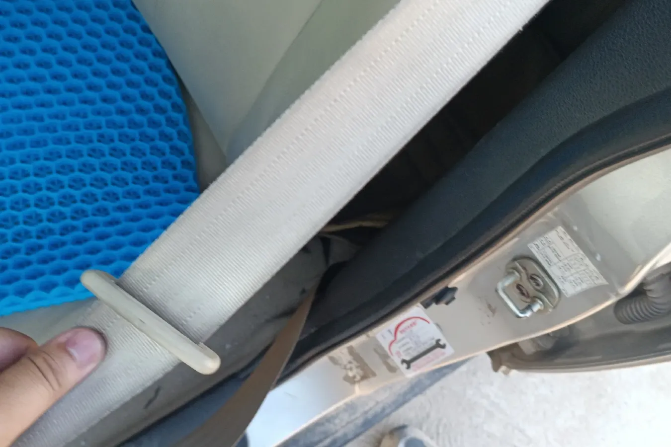 2012 Venucia R50 1.6L 117HP L4 5MT,autocango,china used car exporter,china ev exporter,chinese used car exporter,chinese used ev exporter