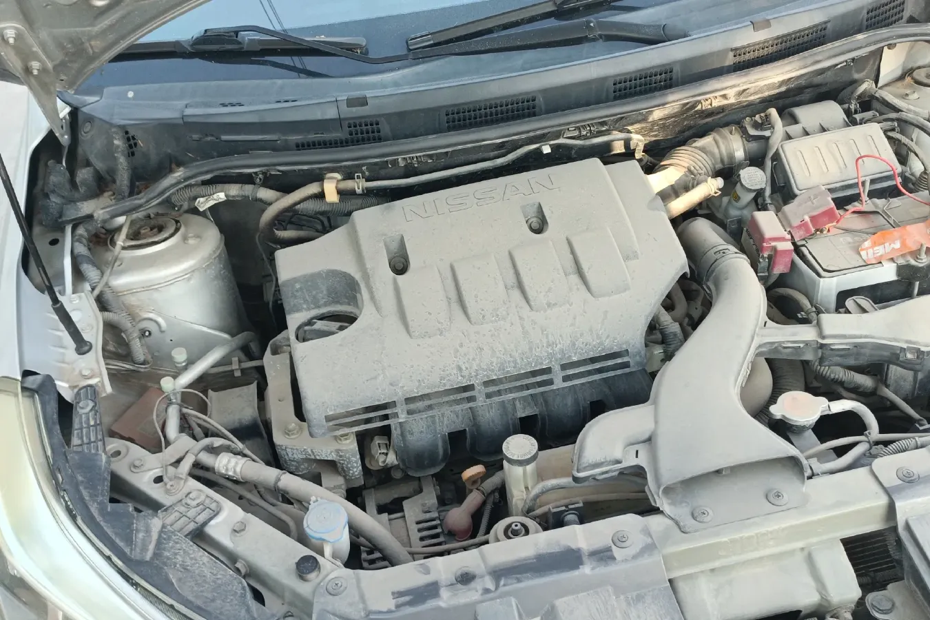 2012 Venucia R50 1.6L 117HP L4 5MT,autocango,china used car exporter,china ev exporter,chinese used car exporter,chinese used ev exporter