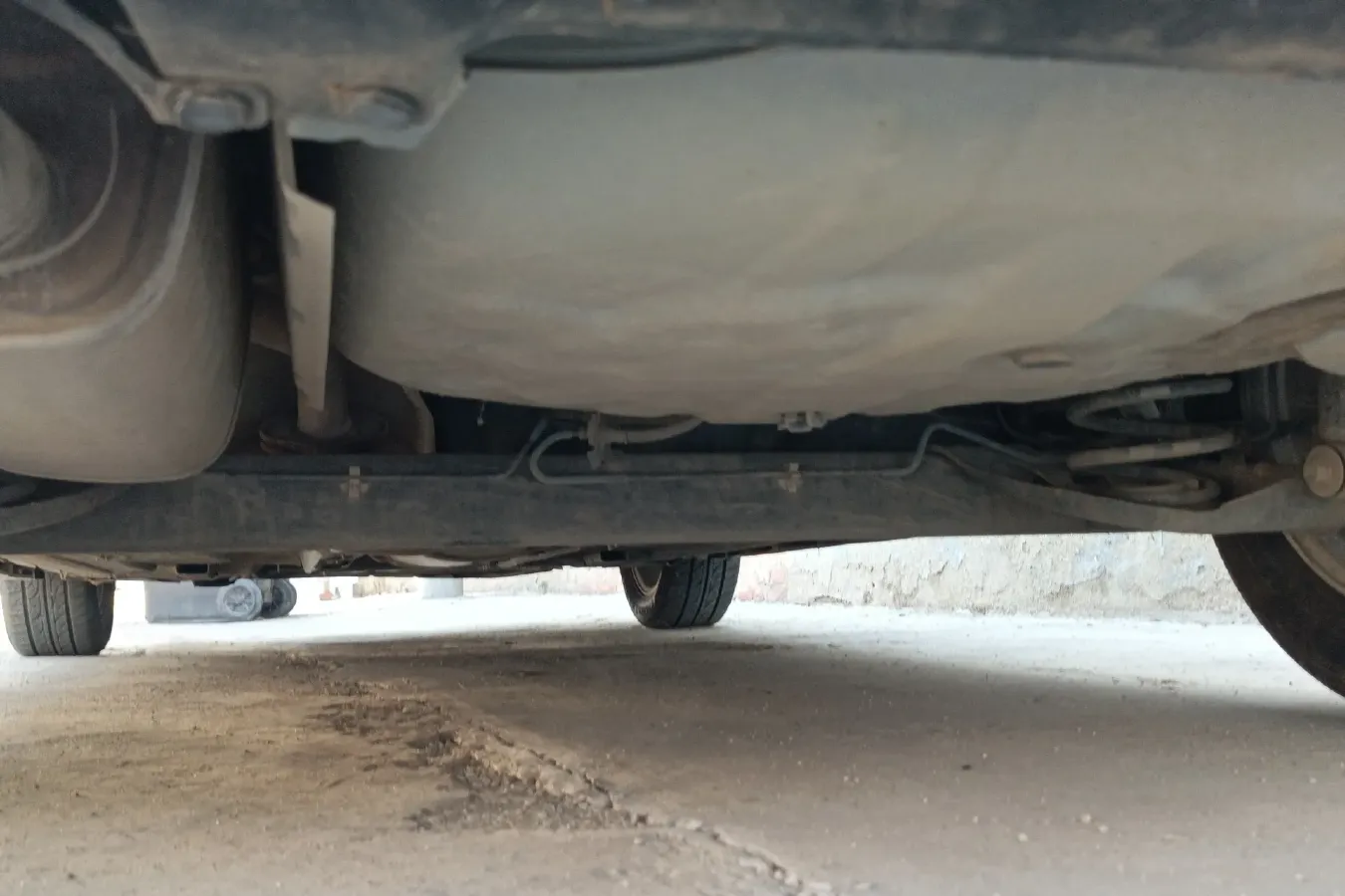 2012 Venucia R50 1.6L 117HP L4 5MT,autocango,china used car exporter,china ev exporter,chinese used car exporter,chinese used ev exporter