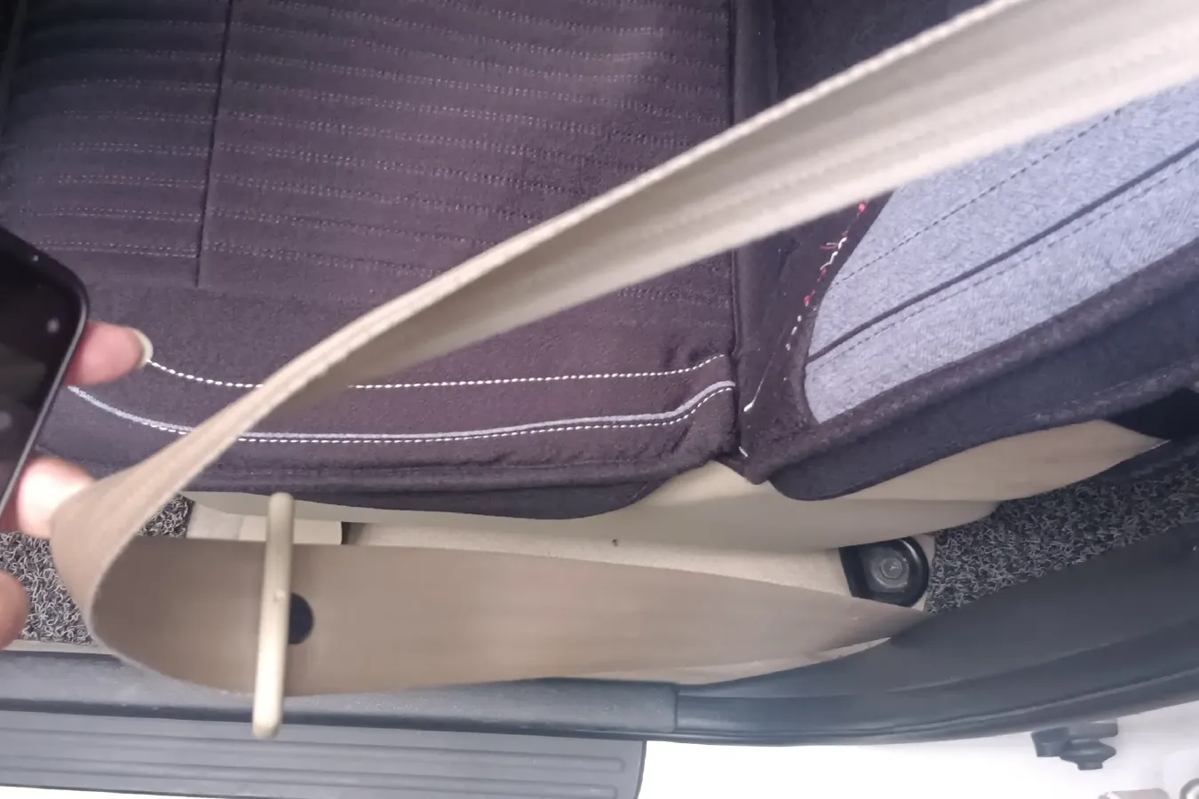 2012 Venucia R50 1.6L 117HP L4 4AT,autocango,china used car exporter,china ev exporter,chinese used car exporter,chinese used ev exporter