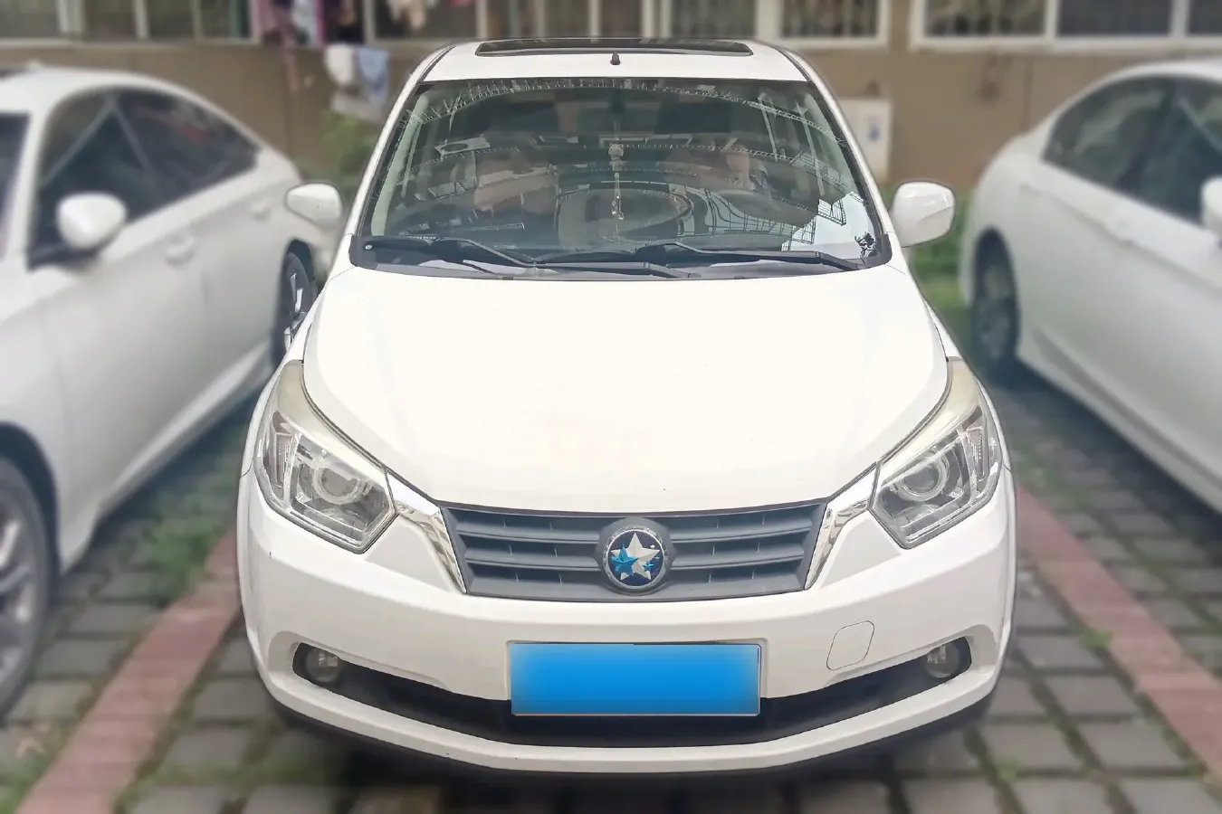 2012 Venucia R50 1.6L 117HP L4 4AT,autocango,china used car exporter,china ev exporter,chinese used car exporter,chinese used ev exporter