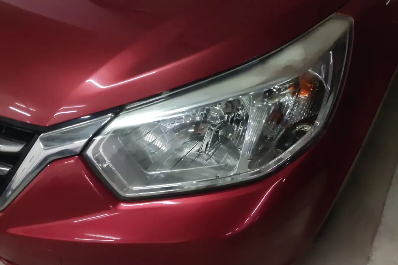 2015 Venucia R50 1.6L 117HP L4 5MT,autocango,china used car exporter,china ev exporter,chinese used car exporter,chinese used ev exporter