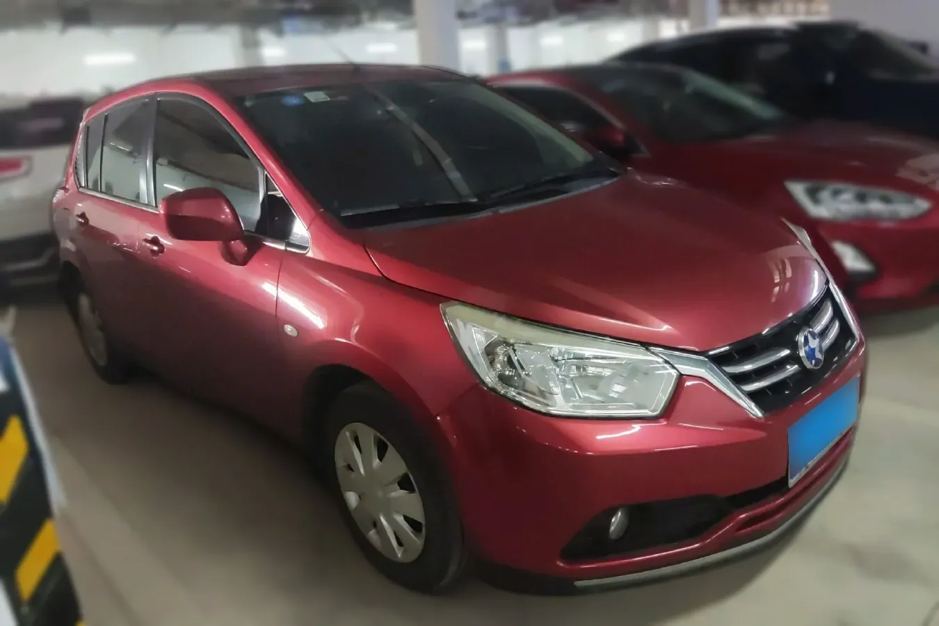2015 Venucia R50 1.6L 117HP L4 5MT,autocango,china used car exporter,china ev exporter,chinese used car exporter,chinese used ev exporter