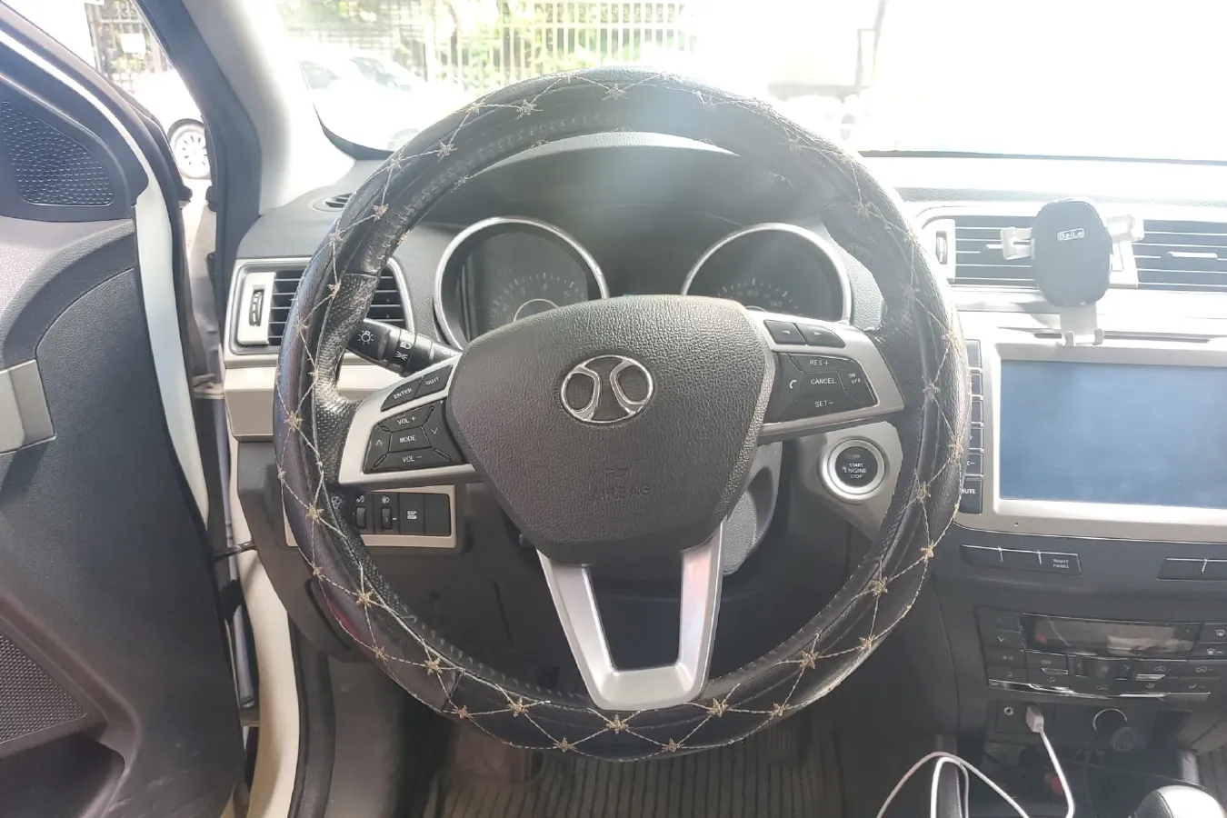 2015 BeiJing Auto Senova X65 2.0T 177HP L4 6AT,autocango,china used car exporter,china ev exporter,chinese used car exporter,chinese used ev exporter