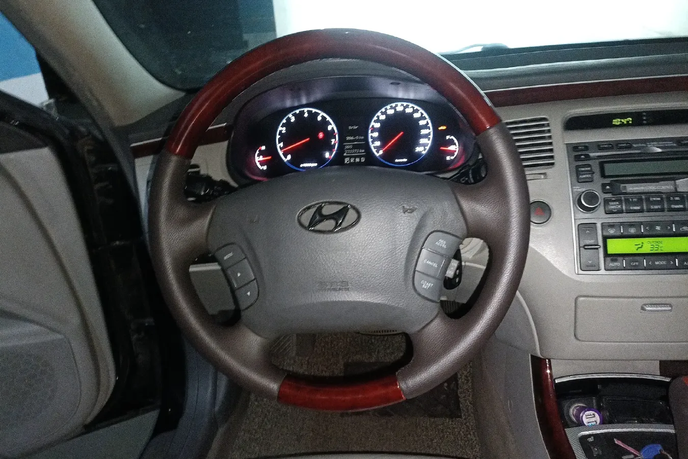 2006 Hyundai Azera 2.7L 192HP V6 5AT,autocango,china used car exporter,china ev exporter,chinese used car exporter,chinese used ev exporter