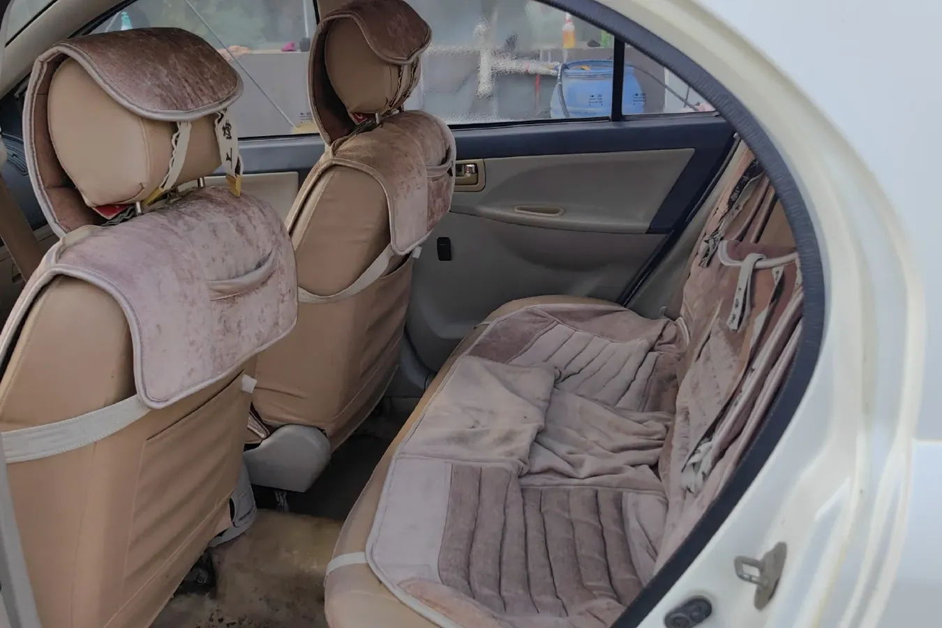 2009 FAW Vita 1.5L 102HP L4 5MT,autocango,china used car exporter,china ev exporter,chinese used car exporter,chinese used ev exporter