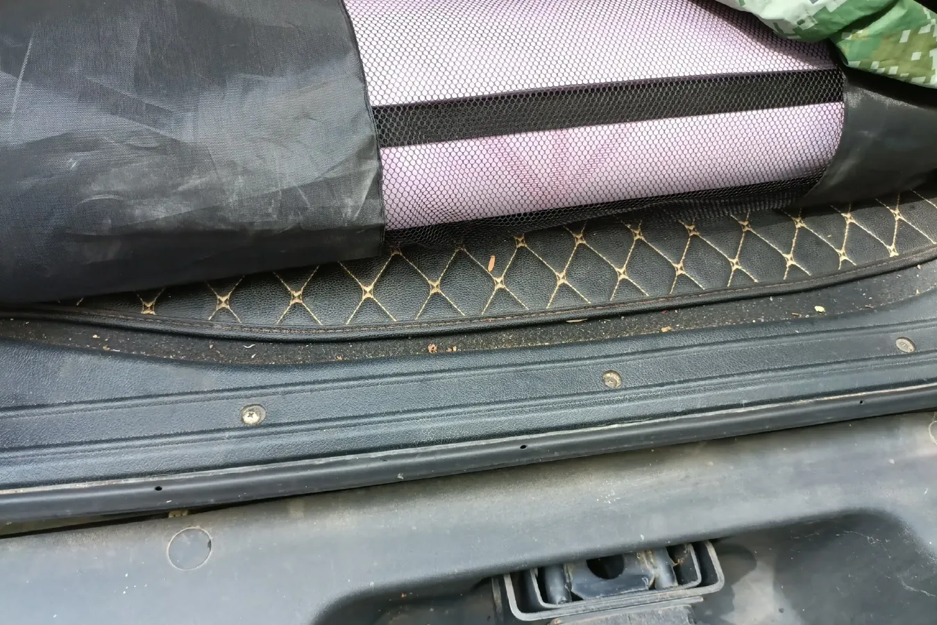 2016 Leopaard Q6 2.4L 147HP L4 5MT,autocango,china used car exporter,china ev exporter,chinese used car exporter,chinese used ev exporter