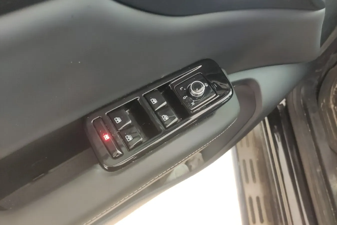 2020 Qoros 7 1.6T 204HP L4 7DCT,autocango,china used car exporter,china ev exporter,chinese used car exporter,chinese used ev exporter