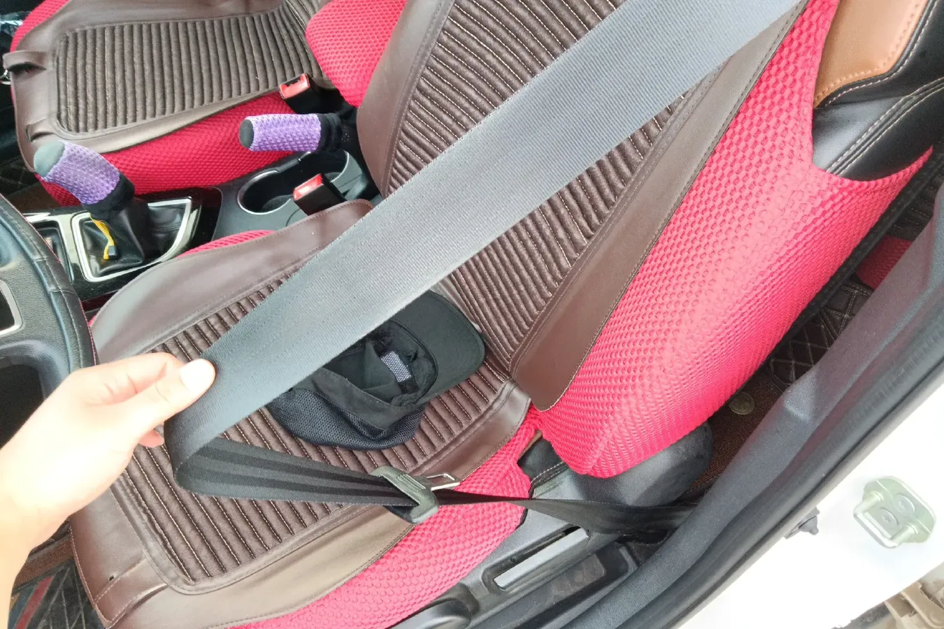 2017 Landwind X2 1.6L 125HP L4 5MT,autocango,china used car exporter,china ev exporter,chinese used car exporter,chinese used ev exporter