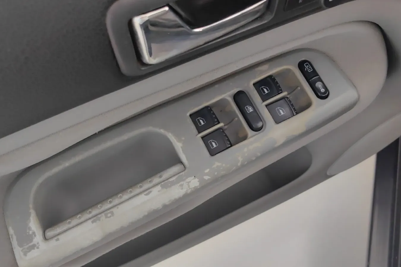 2006 Volkswagen Bora Classic 1.6L 100HP L4 4AT,autocango,china used car exporter,china ev exporter,chinese used car exporter,chinese used ev exporter