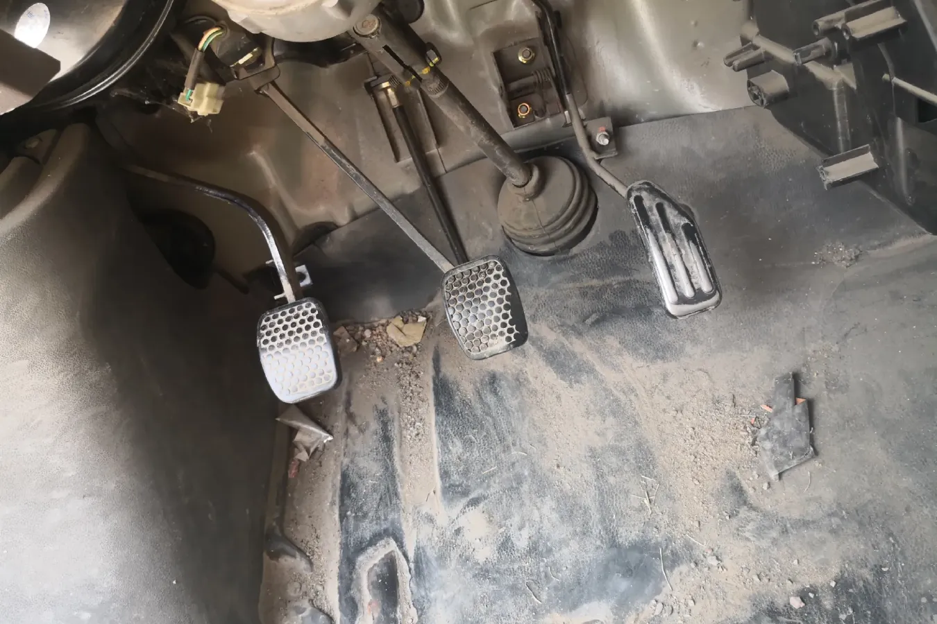 2017 ChangAn KuaYue ChangAn V3 1.2L 88HP L4 5MT,autocango,china used car exporter,china ev exporter,chinese used car exporter,chinese used ev exporter