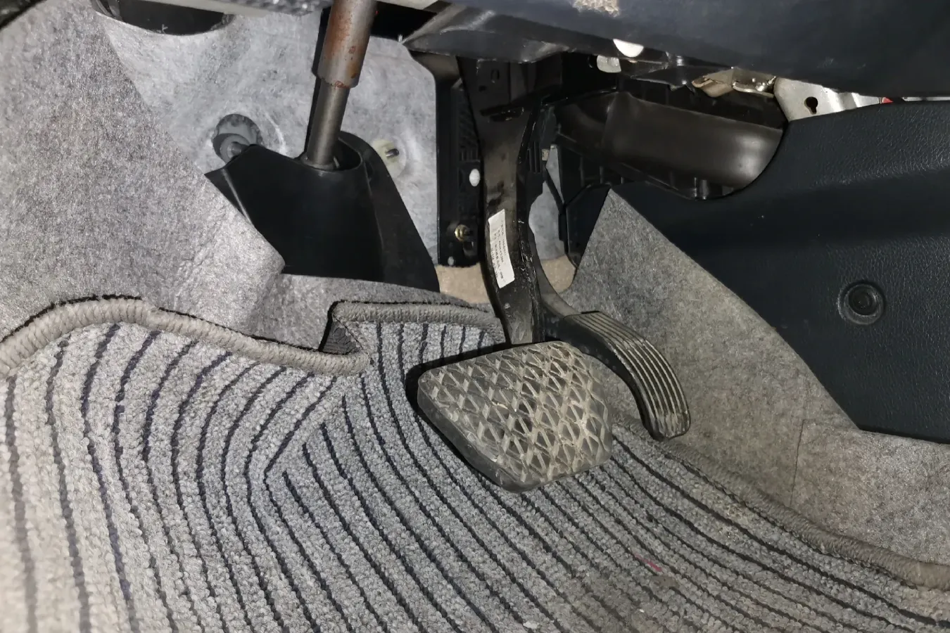 2014 HaiMa Family 1.6L 125HP L4 6AT,autocango,china used car exporter,china ev exporter,chinese used car exporter,chinese used ev exporter