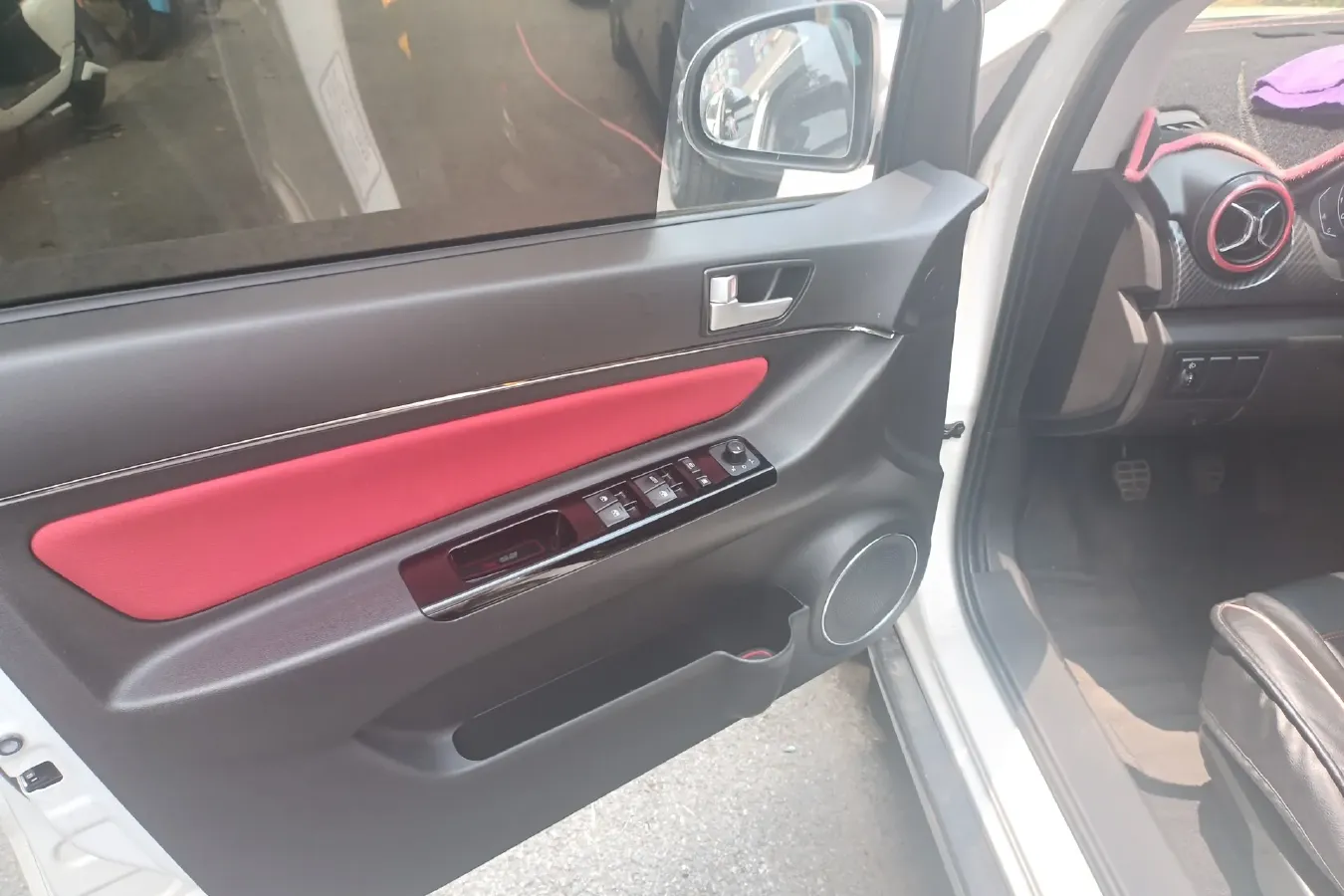 2015 BeiJing Auto Senova X25 1.5L 116HP L4 5MT,autocango,china used car exporter,china ev exporter,chinese used car exporter,chinese used ev exporter