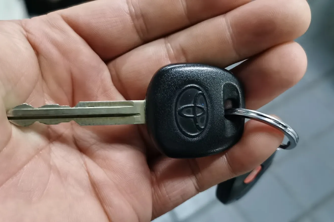 2010 Toyota Sequoia 5.7L 386HP V8 6AT,autocango,china used car exporter,china ev exporter,chinese used car exporter,chinese used ev exporter