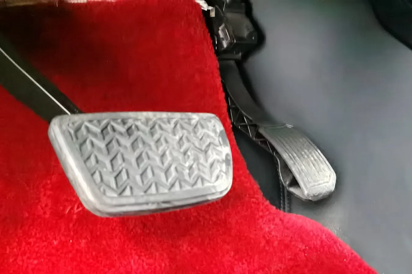 2010 Toyota Sequoia 5.7L 386HP V8 6AT,autocango,china used car exporter,china ev exporter,chinese used car exporter,chinese used ev exporter