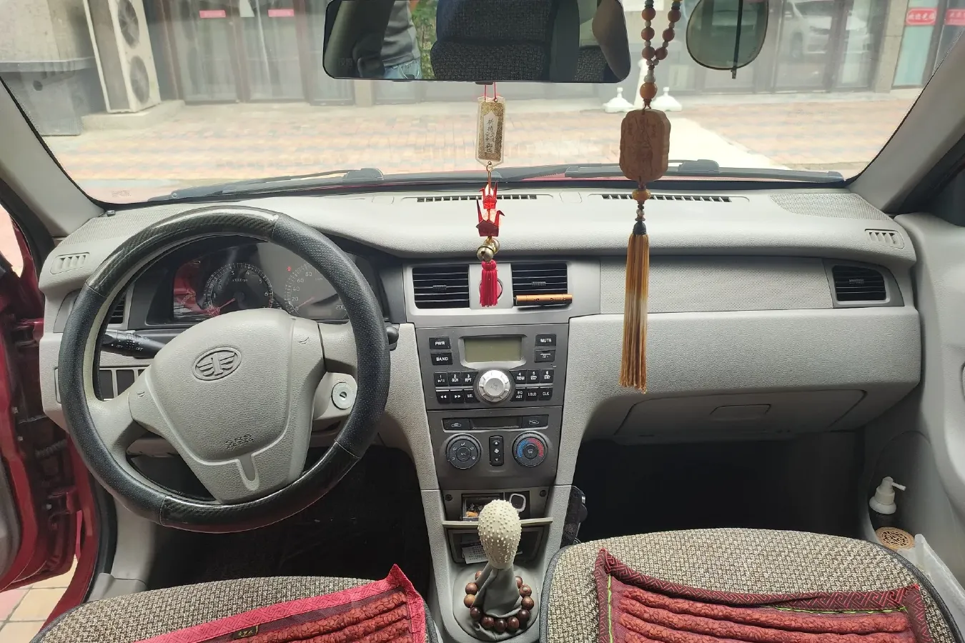 2011 FAW XiaLi N5 1.3L 91HP L4 5MT,autocango,china used car exporter,china ev exporter,chinese used car exporter,chinese used ev exporter