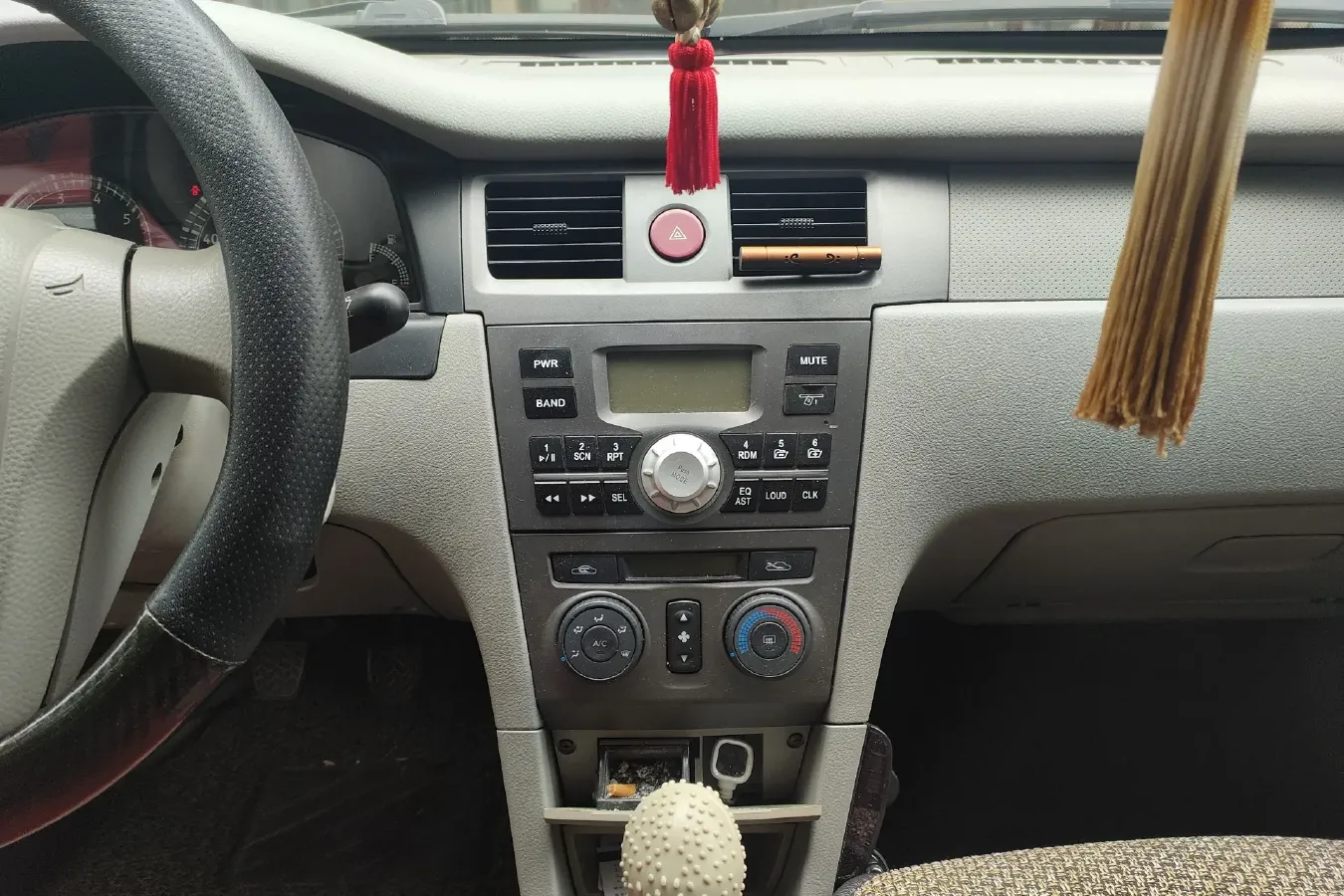 2011 FAW XiaLi N5 1.3L 91HP L4 5MT,autocango,china used car exporter,china ev exporter,chinese used car exporter,chinese used ev exporter