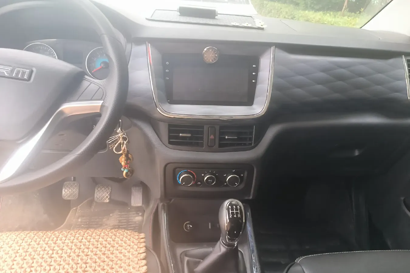 2021 JinBei Golden Sea Lion 1.5L 112HP L4 5MT,autocango,china used car exporter,china ev exporter,chinese used car exporter,chinese used ev exporter