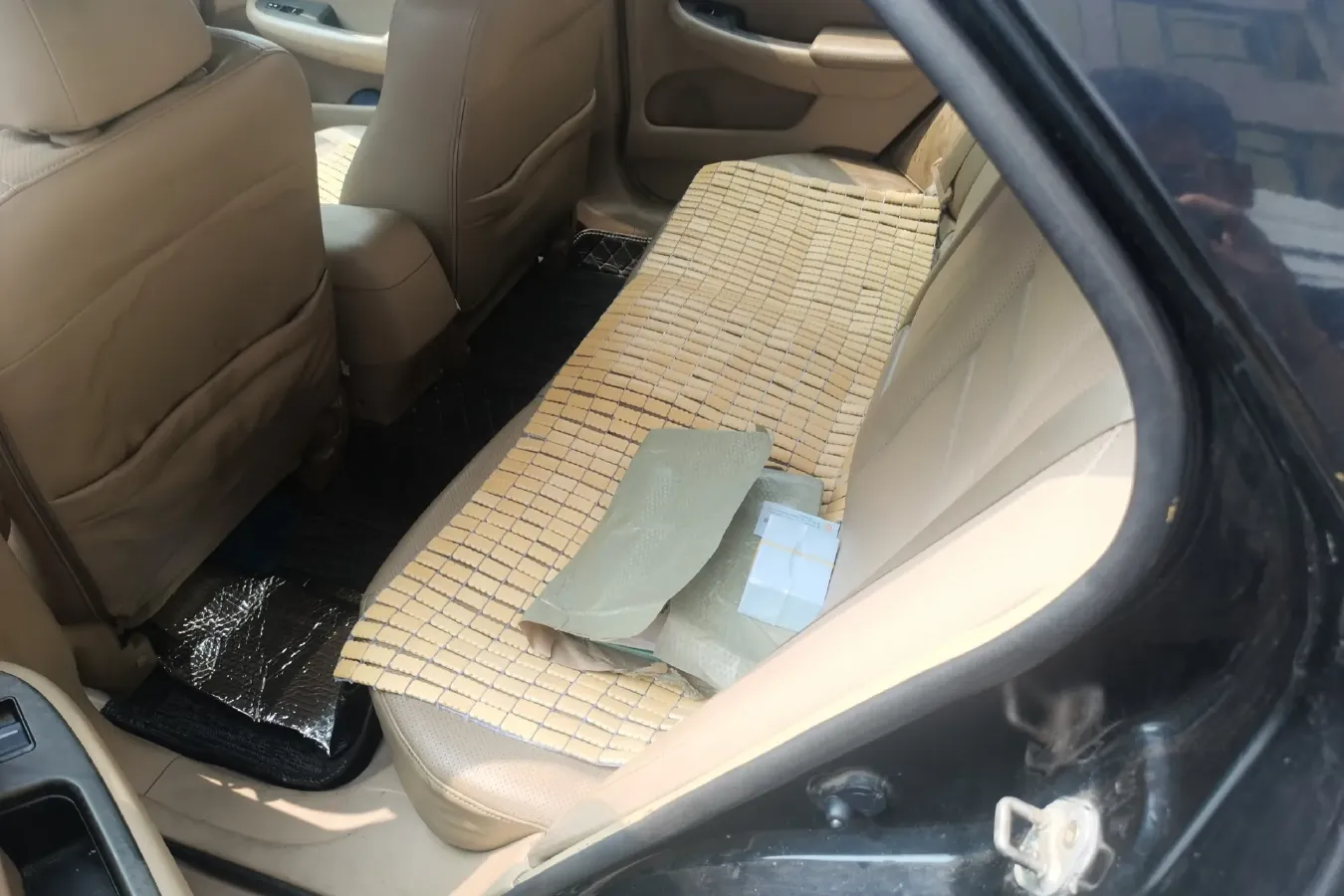 2011 BYD F6 1.8L 122HP L4 5MT,autocango,china used car exporter,china ev exporter,chinese used car exporter,chinese used ev exporter