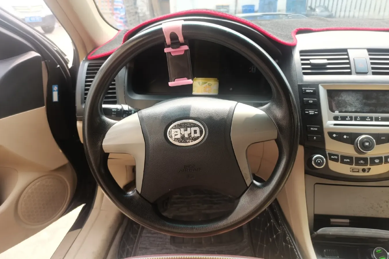 2011 BYD F6 1.8L 122HP L4 5MT,autocango,china used car exporter,china ev exporter,chinese used car exporter,chinese used ev exporter