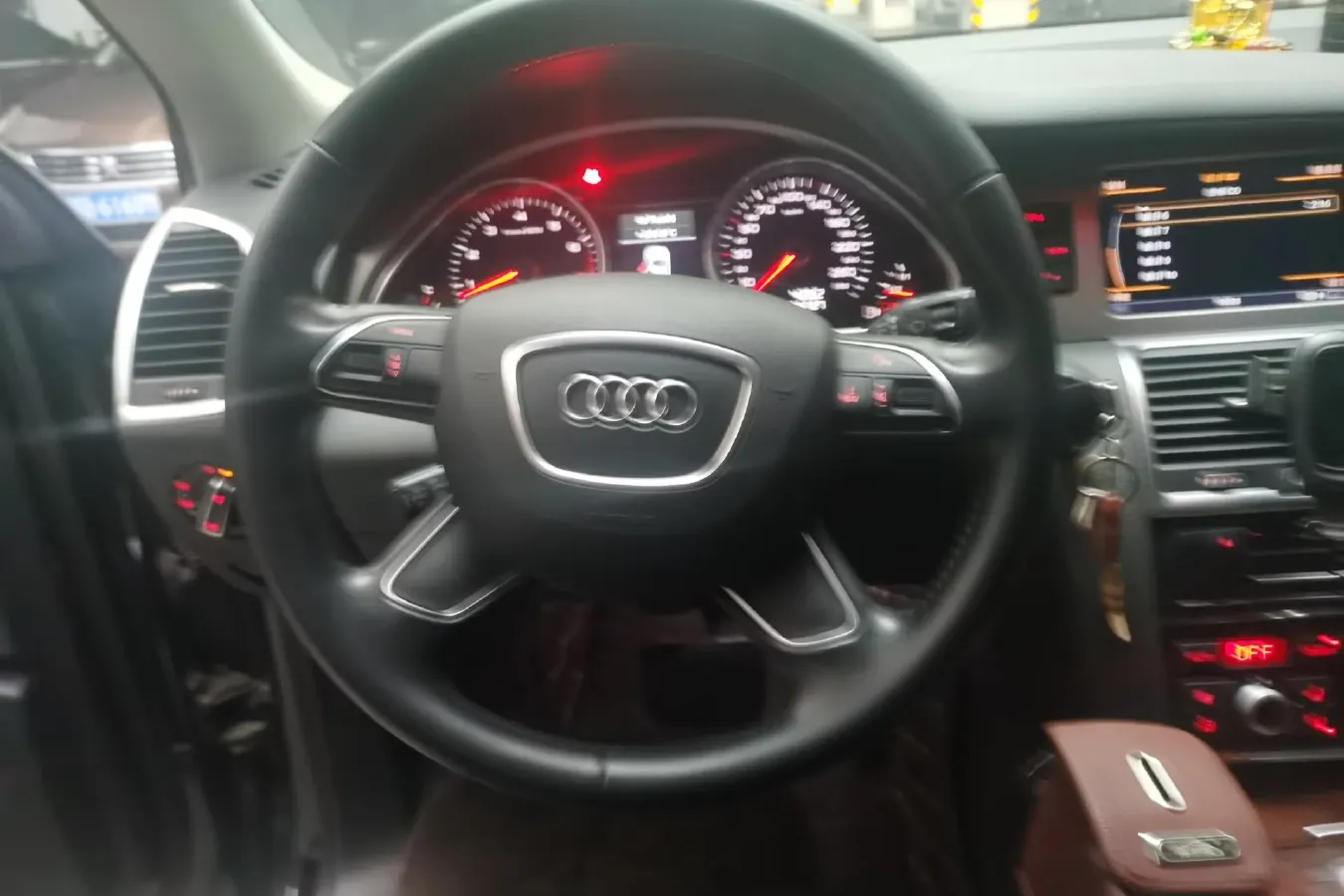 2015 Audi Q7 3.0T 333HP V6 8AT,autocango,china used car exporter,china ev exporter,chinese used car exporter,chinese used ev exporter