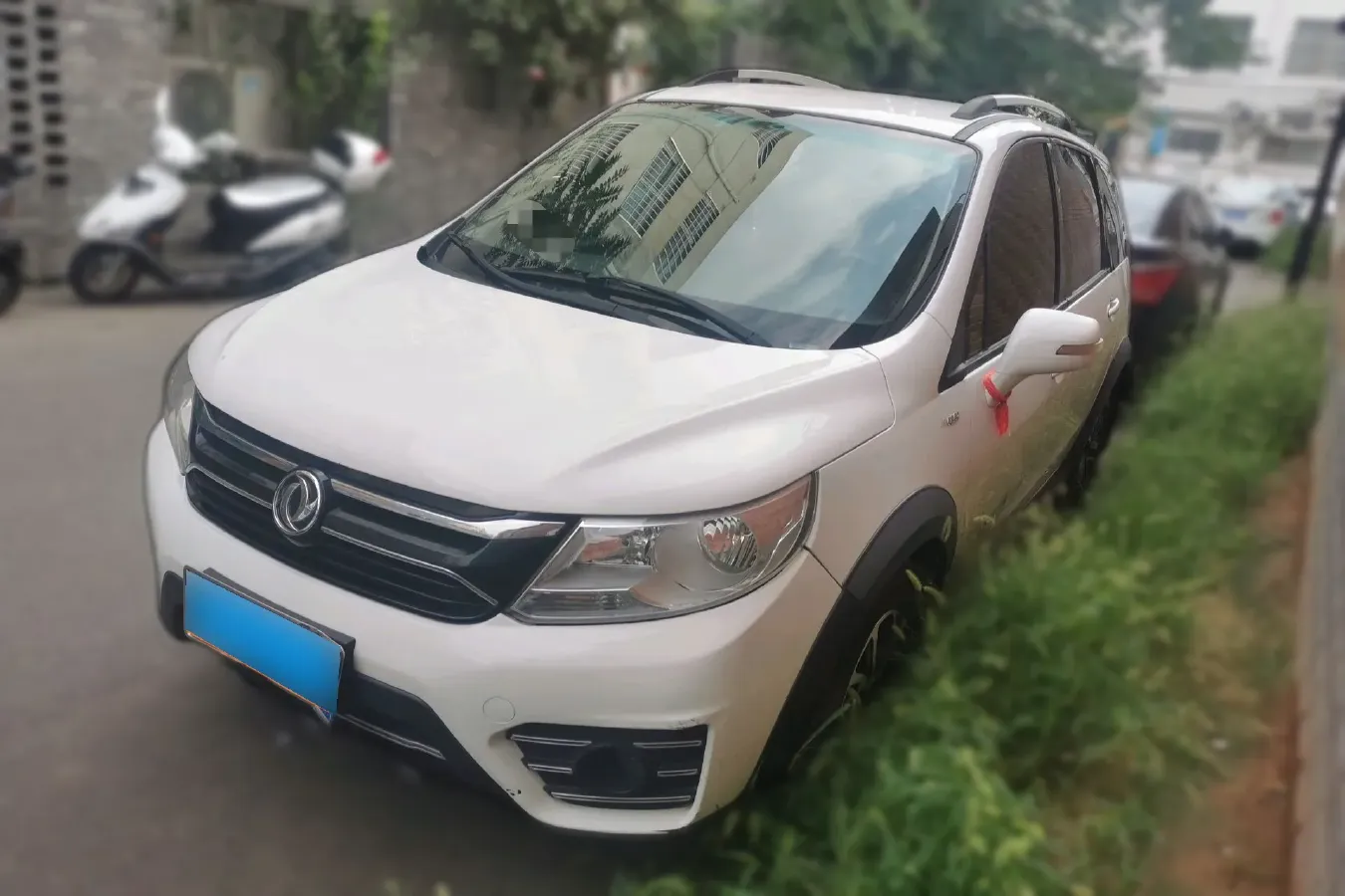 2016 DongFeng Forthing Joyear X3 1.5L 120HP L4 5MT,autocango,china used car exporter,china ev exporter,chinese used car exporter,chinese used ev exporter