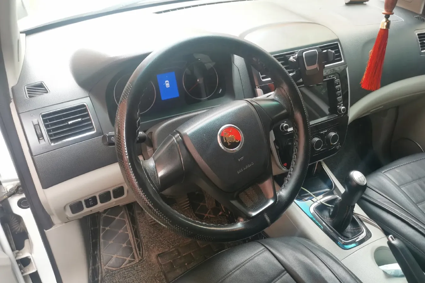 2016 DongFeng Forthing Joyear X3 1.5L 120HP L4 5MT,autocango,china used car exporter,china ev exporter,chinese used car exporter,chinese used ev exporter