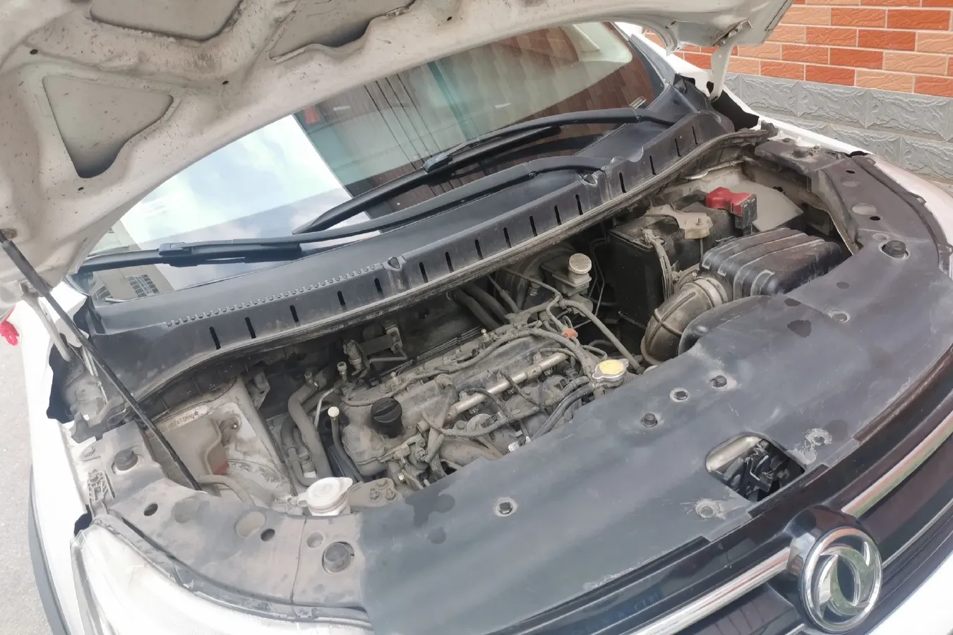 2016 DongFeng Forthing Joyear X3 1.5L 120HP L4 5MT,autocango,china used car exporter,china ev exporter,chinese used car exporter,chinese used ev exporter