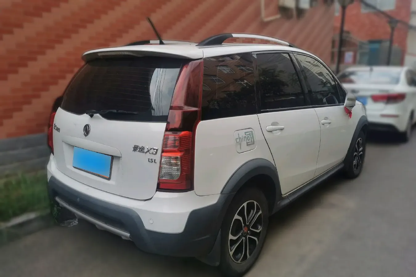 2016 DongFeng Forthing Joyear X3 1.5L 120HP L4 5MT,autocango,china used car exporter,china ev exporter,chinese used car exporter,chinese used ev exporter