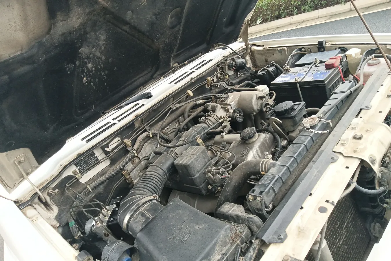 2013 Leopaard Black King Kong 2.2L 129HP L4 5MT,autocango,china used car exporter,china ev exporter,chinese used car exporter,chinese used ev exporter