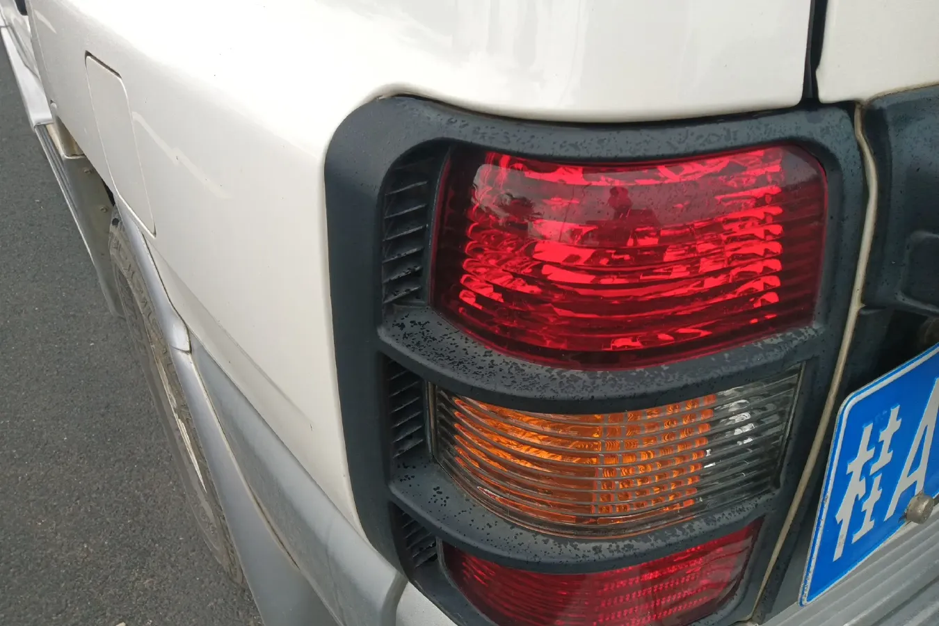 2013 Leopaard Black King Kong 2.2L 129HP L4 5MT,autocango,china used car exporter,china ev exporter,chinese used car exporter,chinese used ev exporter