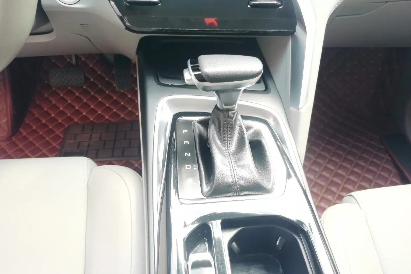 2019 BaoJun RS-5 1.5T 151HP L4 CVT,autocango,china used car exporter,china ev exporter,chinese used car exporter,chinese used ev exporter