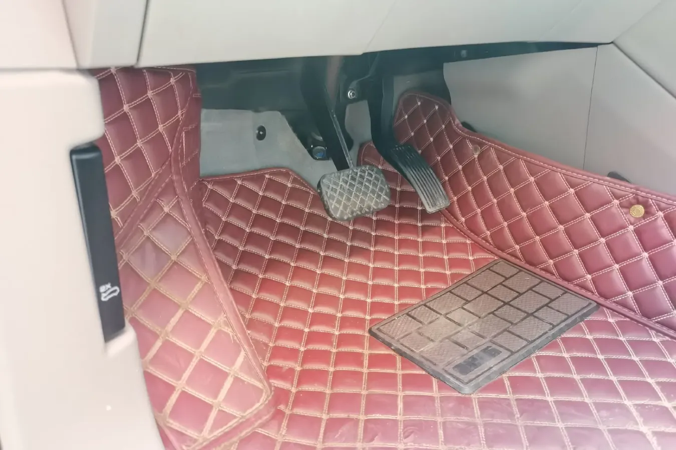 2019 BaoJun RS-5 1.5T 151HP L4 CVT,autocango,china used car exporter,china ev exporter,chinese used car exporter,chinese used ev exporter