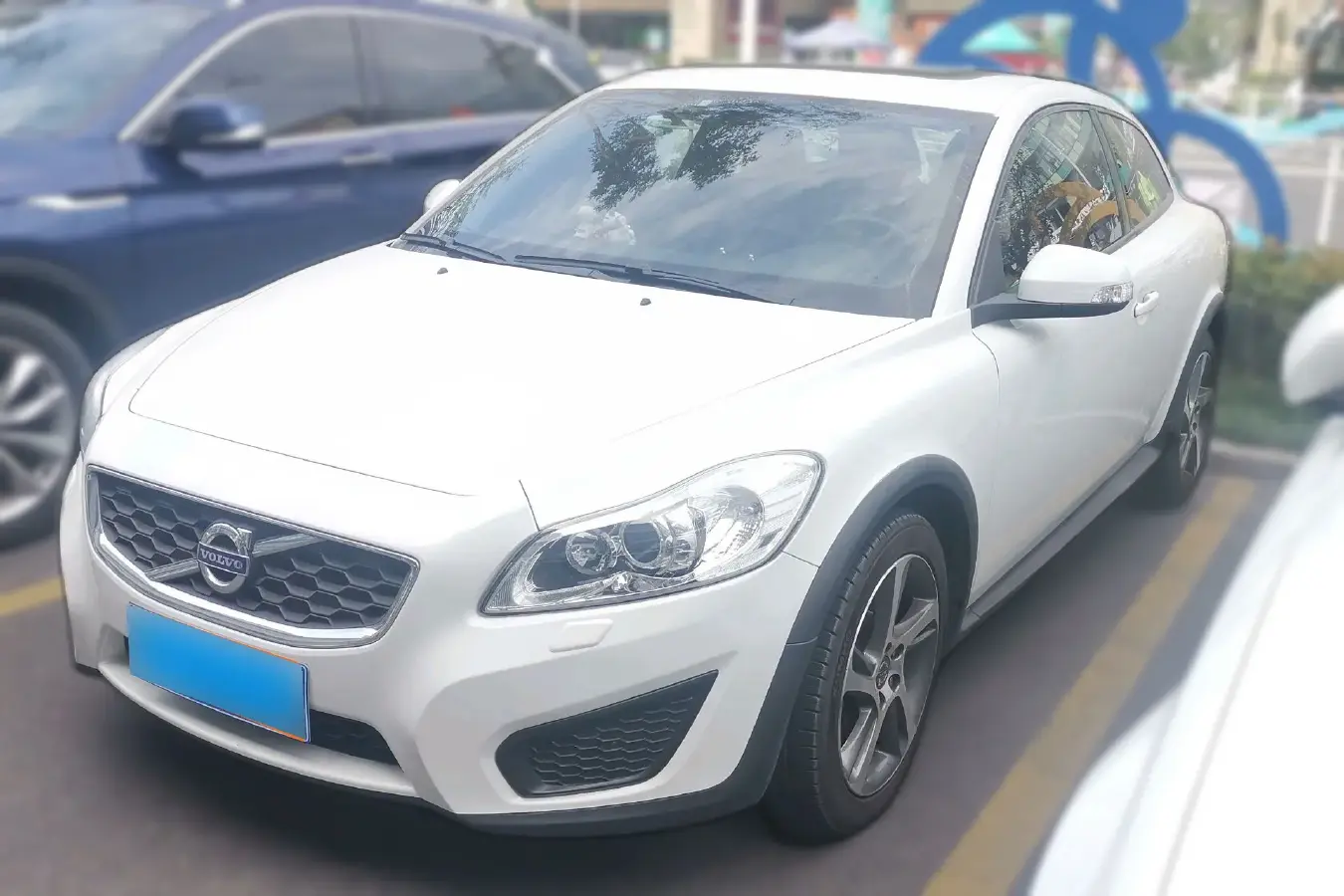 2012 Volvo C30 2.0L 145HP L4 6DCT