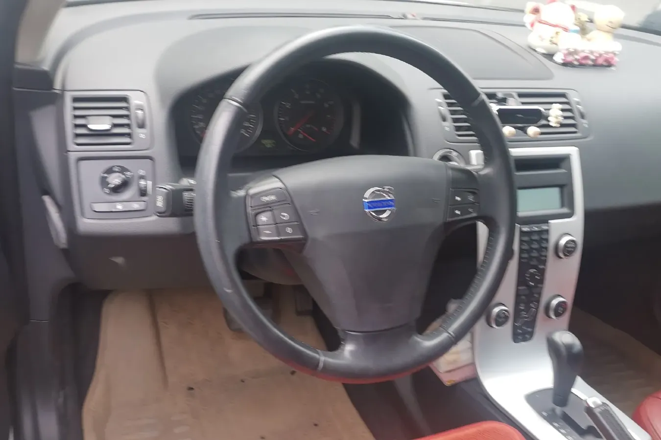 2012 Volvo C30 2.0L 145HP L4 6DCT,autocango,china used car exporter,china ev exporter,chinese used car exporter,chinese used ev exporter