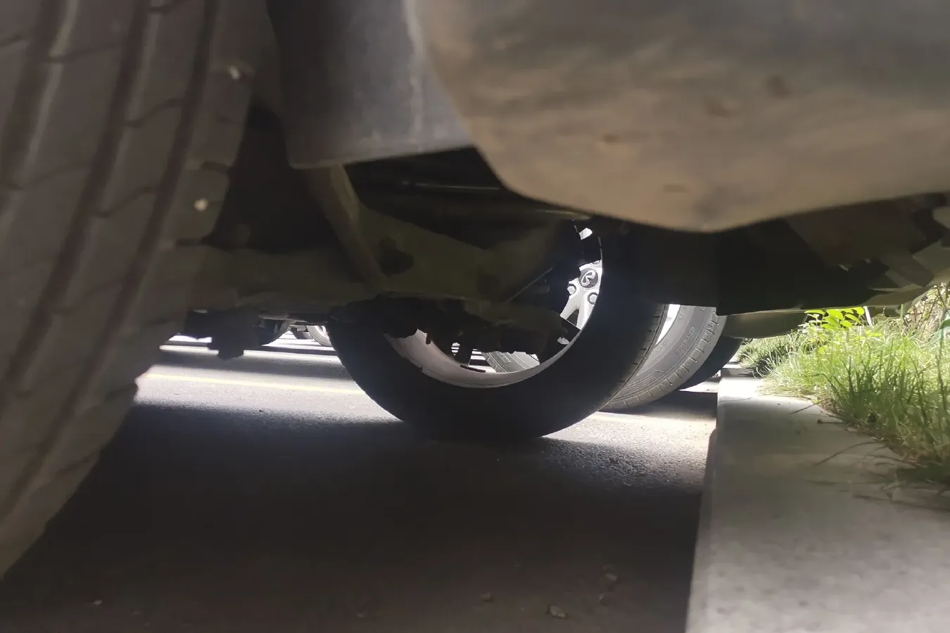 2012 Volvo C30 2.0L 145HP L4 6DCT,autocango,china used car exporter,china ev exporter,chinese used car exporter,chinese used ev exporter