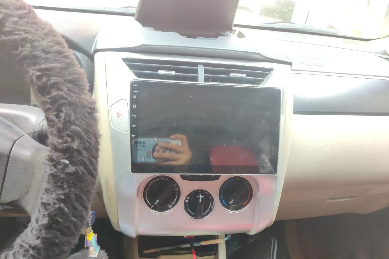 2013 Venucia R50 1.6L 117HP L4 5MT,autocango,china used car exporter,china ev exporter,chinese used car exporter,chinese used ev exporter