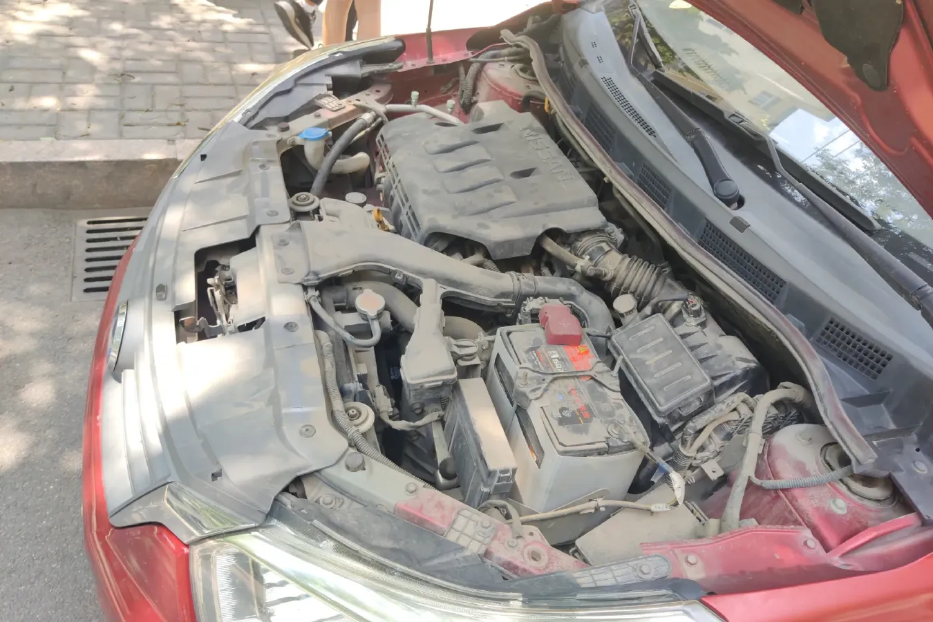 2013 Venucia R50 1.6L 117HP L4 5MT,autocango,china used car exporter,china ev exporter,chinese used car exporter,chinese used ev exporter